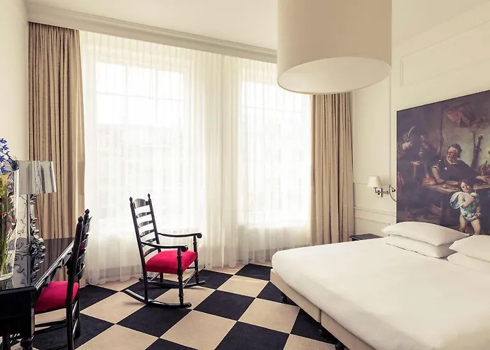 Hotel Mercure Centre Canal District