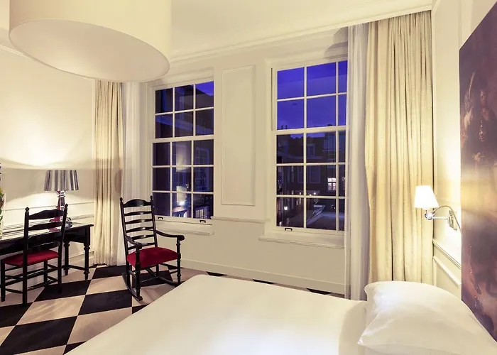 Hotel Mercure Centre Canal District