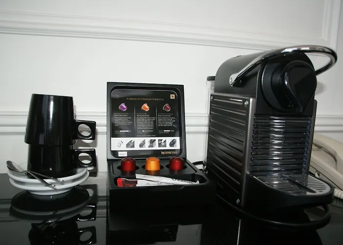 Mercure Centre Canal District Hotel 4*