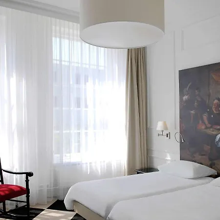 Mercure Centre Canal District 호텔 4*