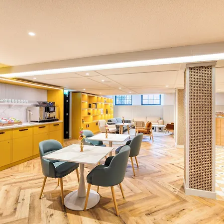 Mercure Centre Canal District 4*
