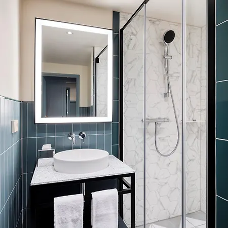 Mercure Centre Canal District 4*
