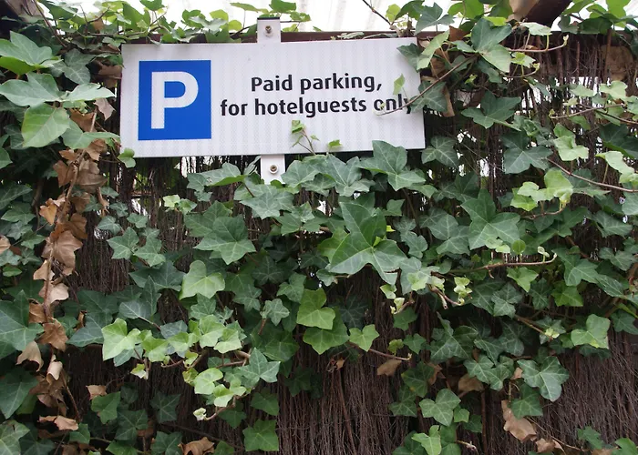 Mercure Centre Canal District 4*