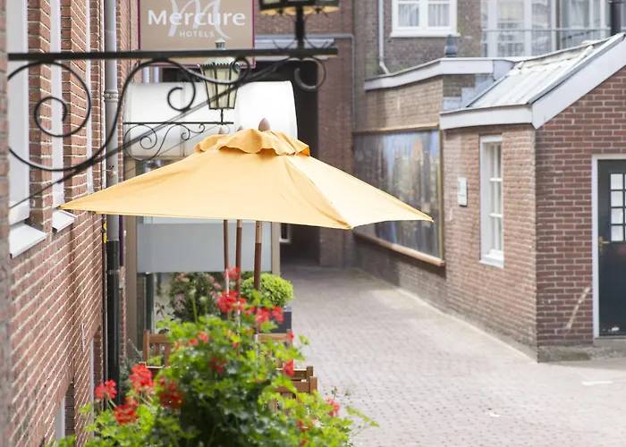 Mercure Centre Canal District 4*