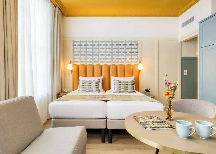 Mercure Centre Canal District Hotel