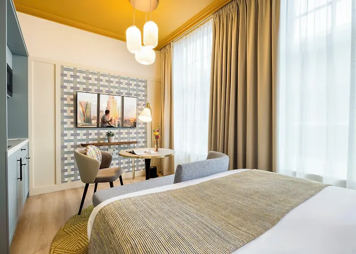 Mercure Centre Canal District