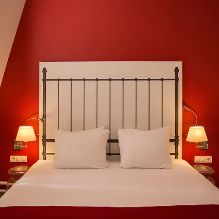 Hotel Mercure Centre Canal District 4*