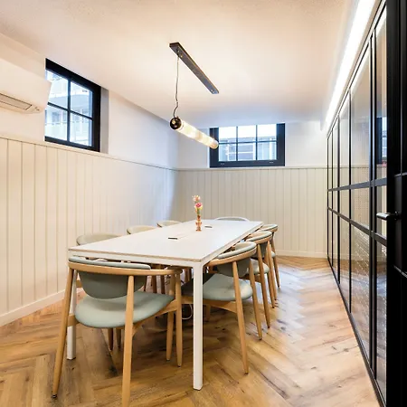 Mercure Centre Canal District 4*